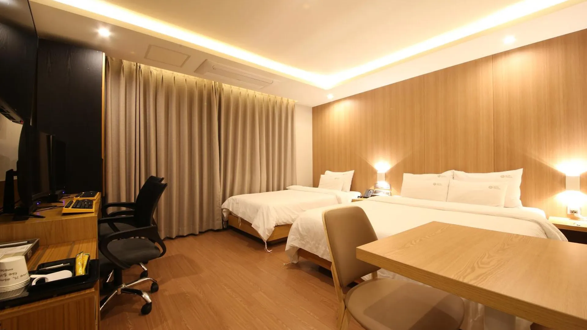 Hotel Prima Пусан