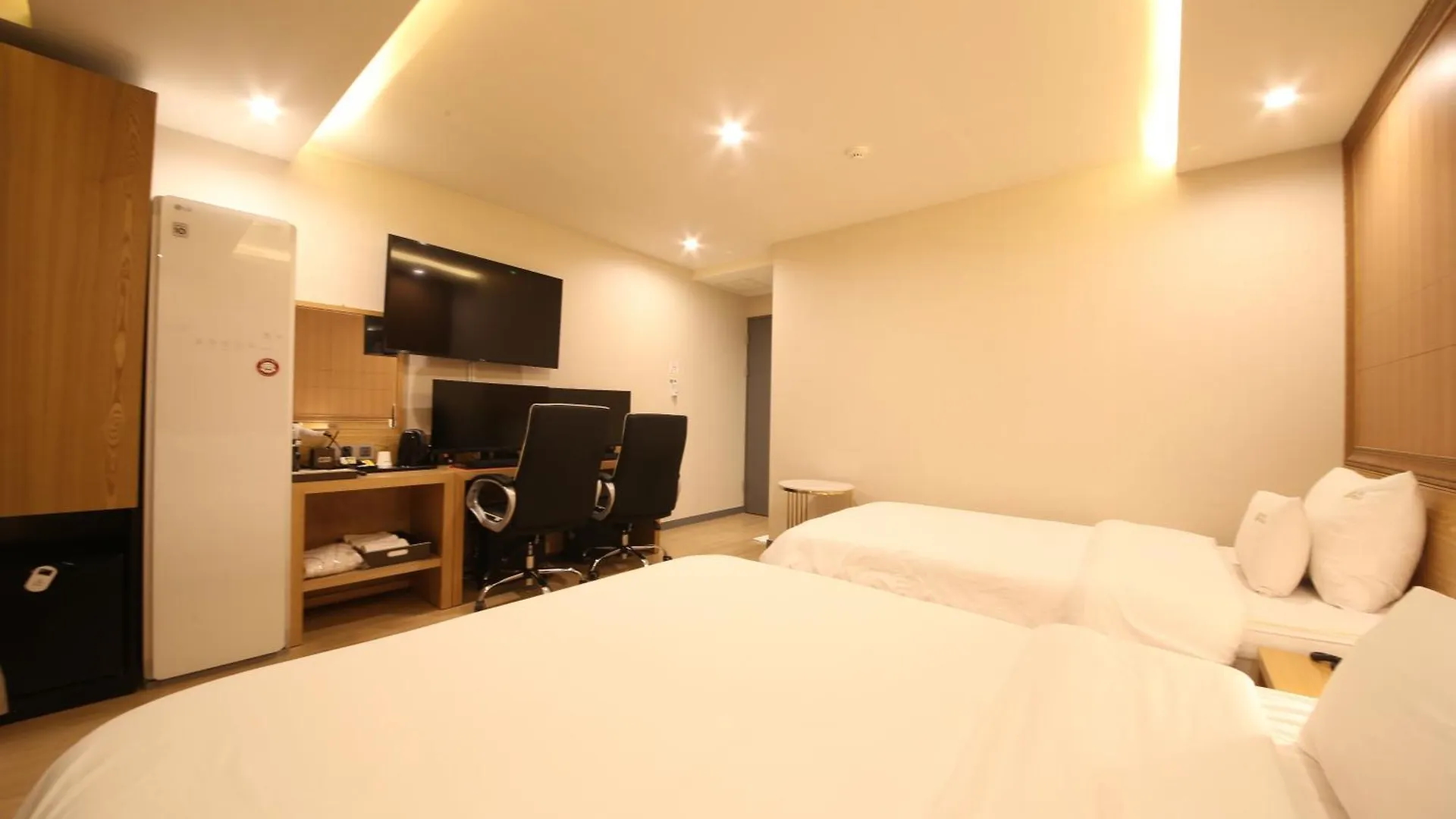 Hotel Prima Пусан