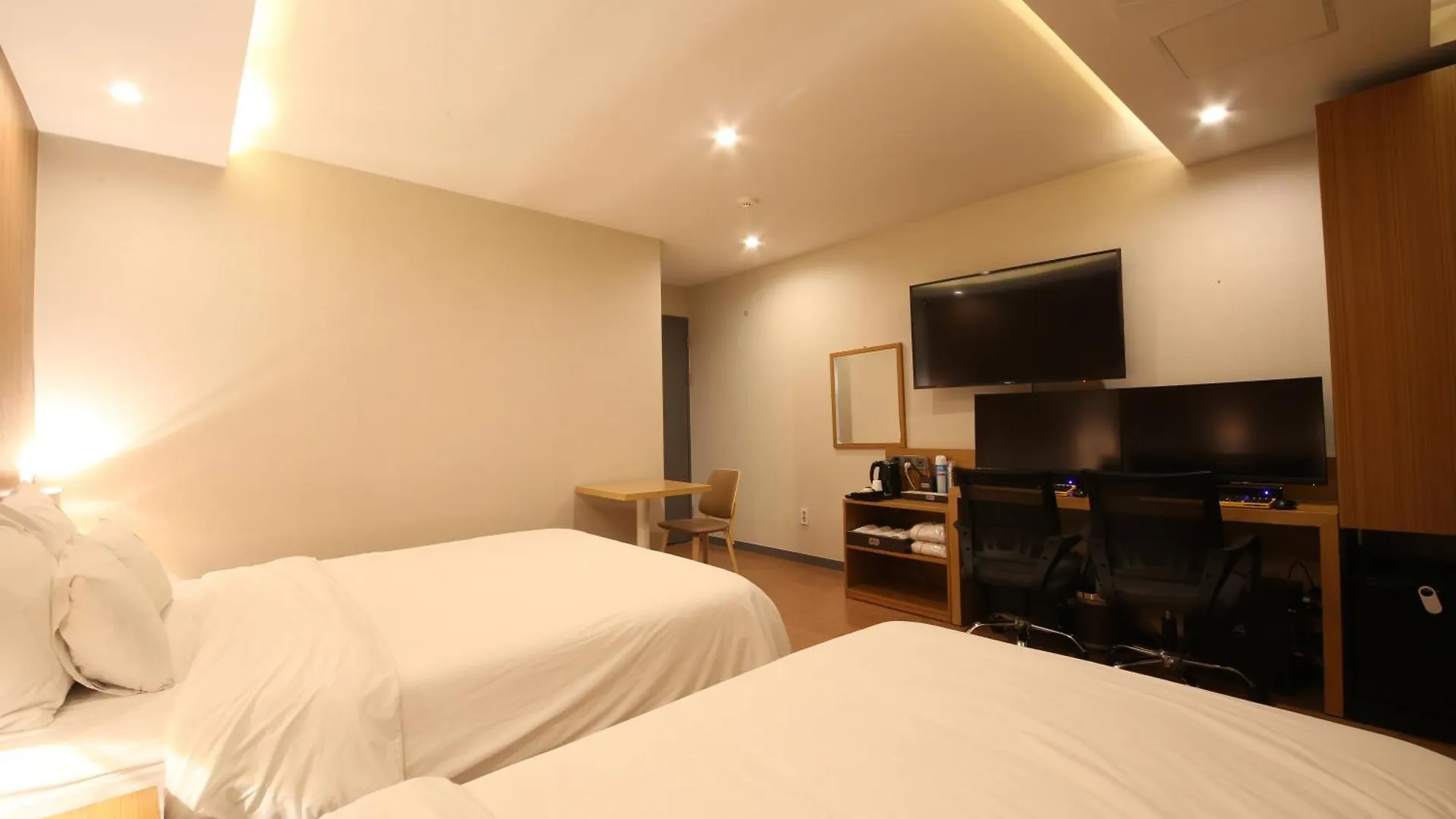 Hotel Prima Пусан