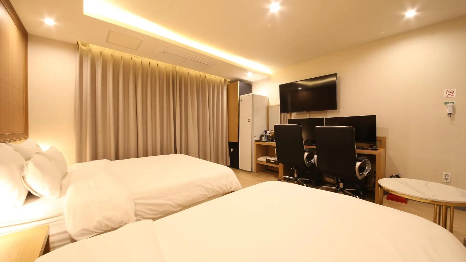 Hotel Prima Пусан