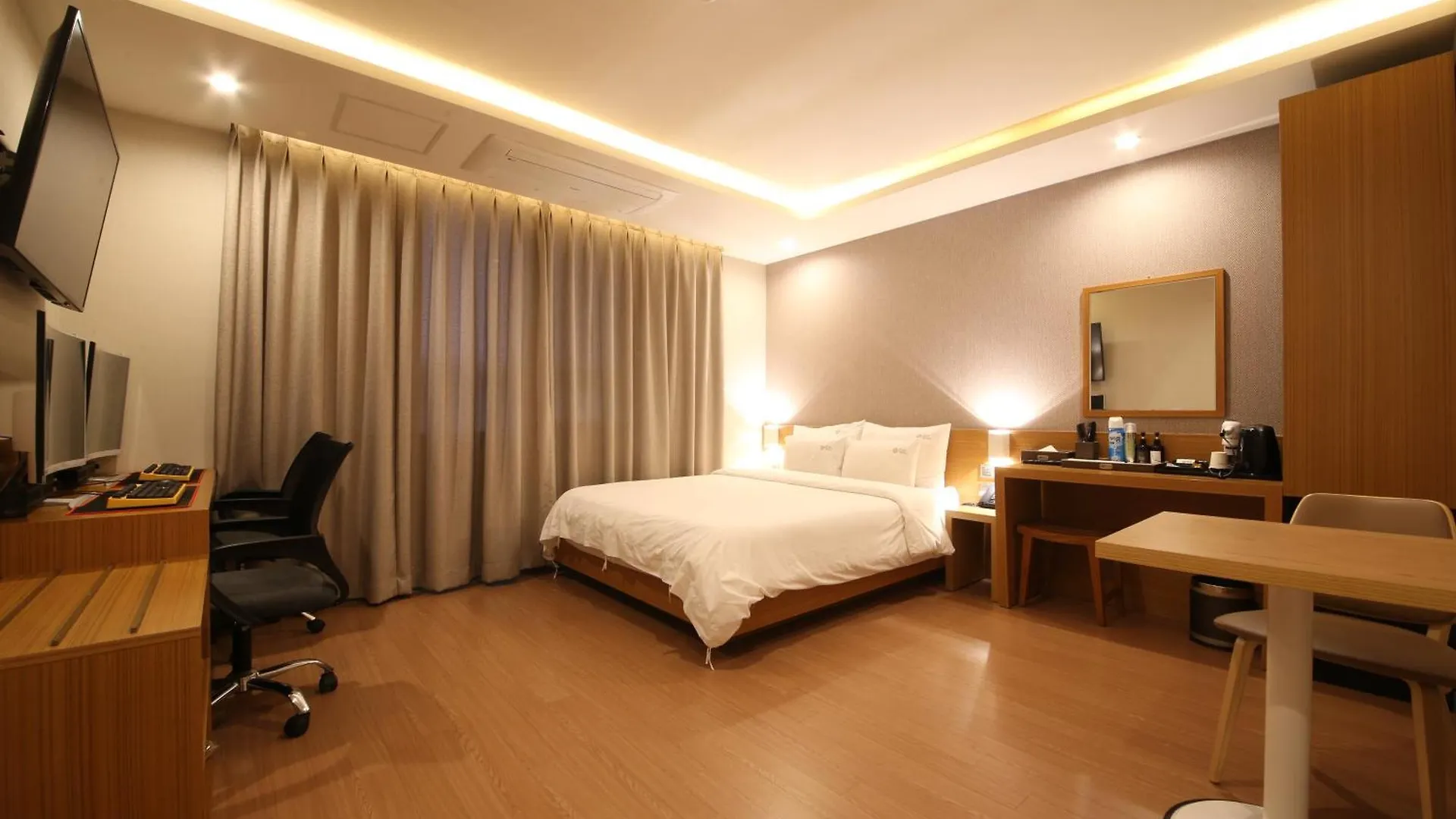 Hotel Prima Пусан 3*,  Южная Корея